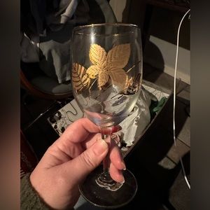 Pair Of Libbey Glasses Gold Leaf Stemmed Wine Glasses x2 Elegant Romantic Dinner